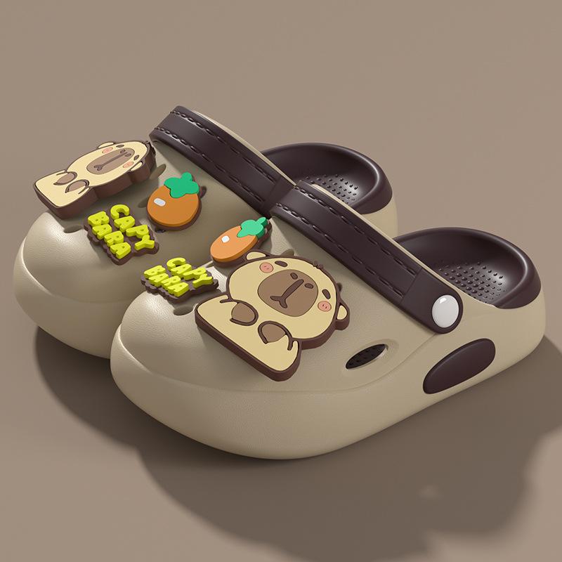 Capybara children s clogs new summer outdoor slip-on shoes with a comfortable feel, indoor non-slip slippers, baby beach sandals 13CM gray QIANG xie
