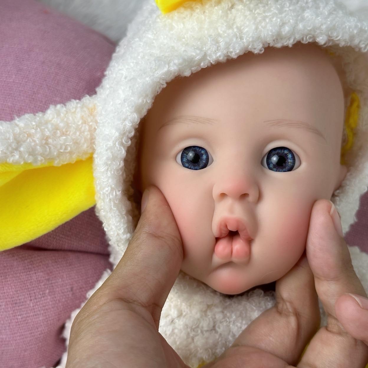 BZDOLL Реалистичная 35 см сплошная силиконовая кукла реборн всего тела очень мягкая для сна для мальчиков новорожденный Bebe Real Touch finished doll brown BZDOLL Reborn