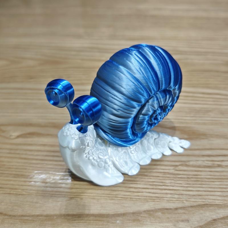 6см 3D-печатная фигурка улитки Модель животного Настольное украшение Шарнирная фигурка Орнамент Смешная кукла Игрушка Подарок blue Phone Case CSWO02