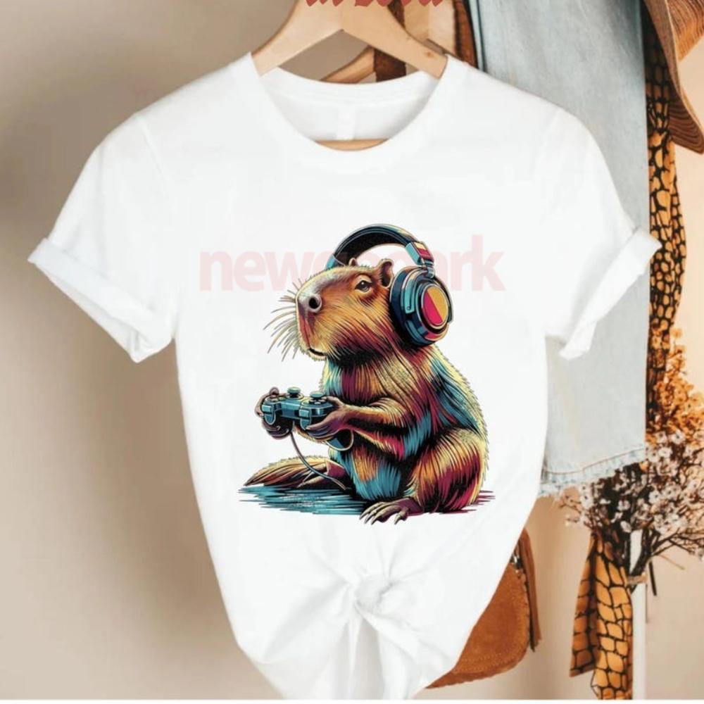 Funny Capybara Headphone TShirt Retro Gamer Animal Tee Graphic T Shirts Women Unisex Casual Cotton Creative Streetwear Camisetas S white KKJHF Fashion