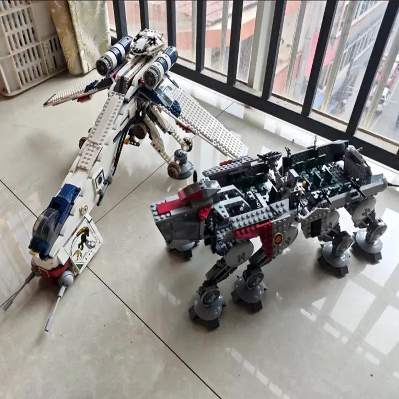 AT-OT Walker MOC Building Blocks Мужские детские игрушечные модели Строительные наборы Подарочные развивающие игрушки 1700 шт. white JEWELRY-WW