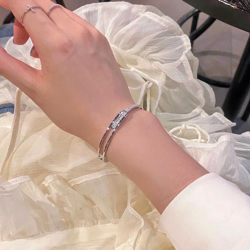 Gypsy star zircon bracelet opening adjustable light luxury flash diamond jewelry can be sent on behalf of others gray More Car Parts