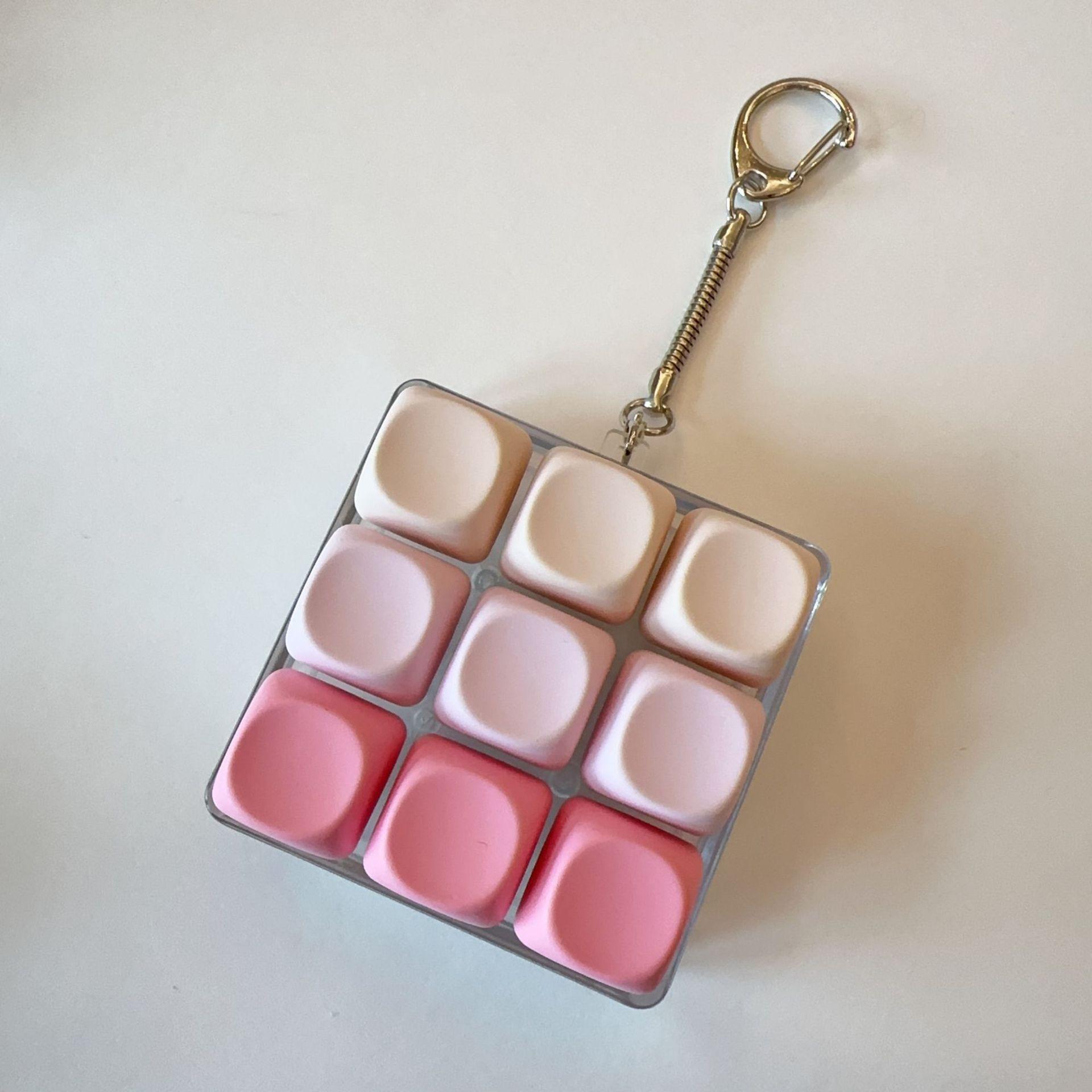 Decompression 9 key decompression button pbt keycap shaft tester mechanical keyboard decompression toy keychain pinch toy No light (snake bone chain) beige cqqa