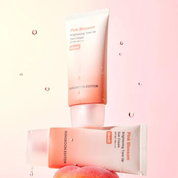 Осветляющий солнцезащитный крем для лица Pink Blossom 50 мл SPF 50+ PA+++ beige SUNGBOON EDITOR