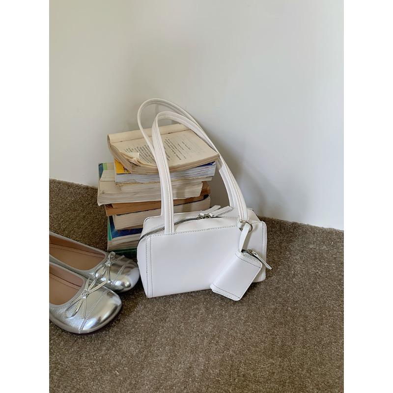 Сумка на одно плечо в стиле ретро для весны и лета, сумка для наушников Niche Boston Underarm Crossbody белый JMG Bags