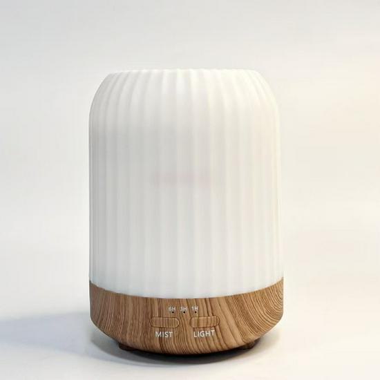 Automatic Aroma Diffuser & Humidifier with Night Light for Bedroom – Silent Essential Oil Sprayer colored lights white Perfect choice for your home