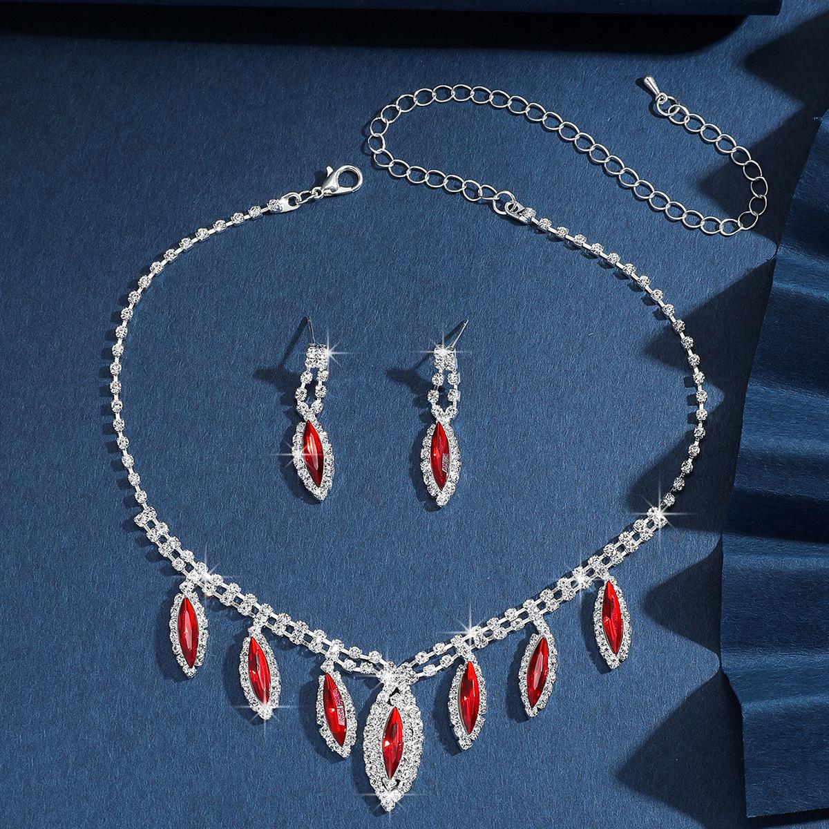 Horse Eye Water Drop Necklace Earrings Two-Piece Set Bridal Wedding Festive Clothing Fashion Accessories Women S Light Luxury Small Fragrance gray Lily there