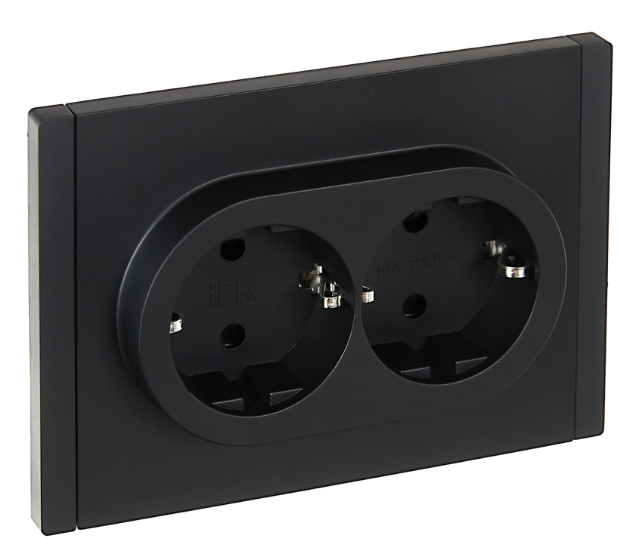 Розетка двухместная с заземлением IEK FP-R24-16-1-K02 FORTE&PIANO с защитными шторками б/к 16А FP123 черная