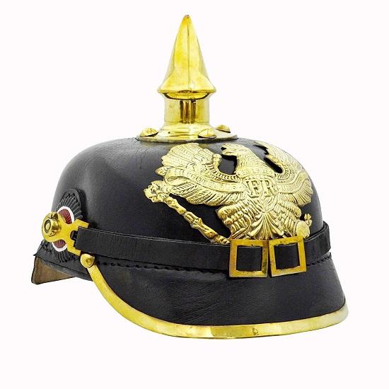 Черный немецкий шлем с латунными вставками прусский имперский шлем PICKELHAUBE beige ROYAL HANDICRAFT