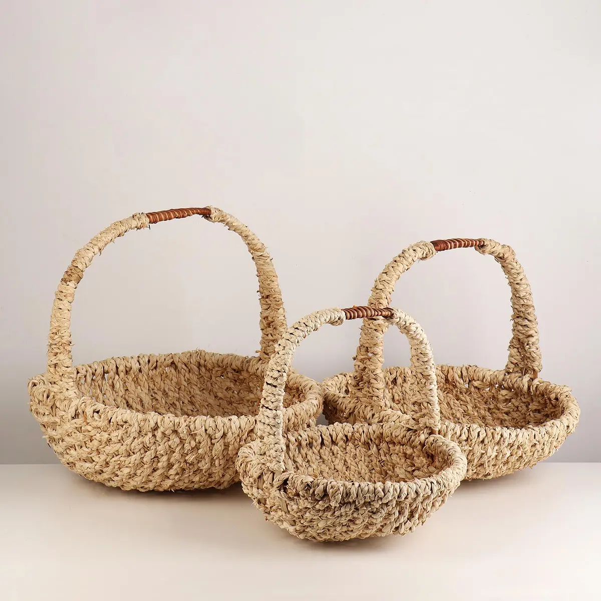 Корзина плетеная из ротанга бежевая 3 шт GroupPrice