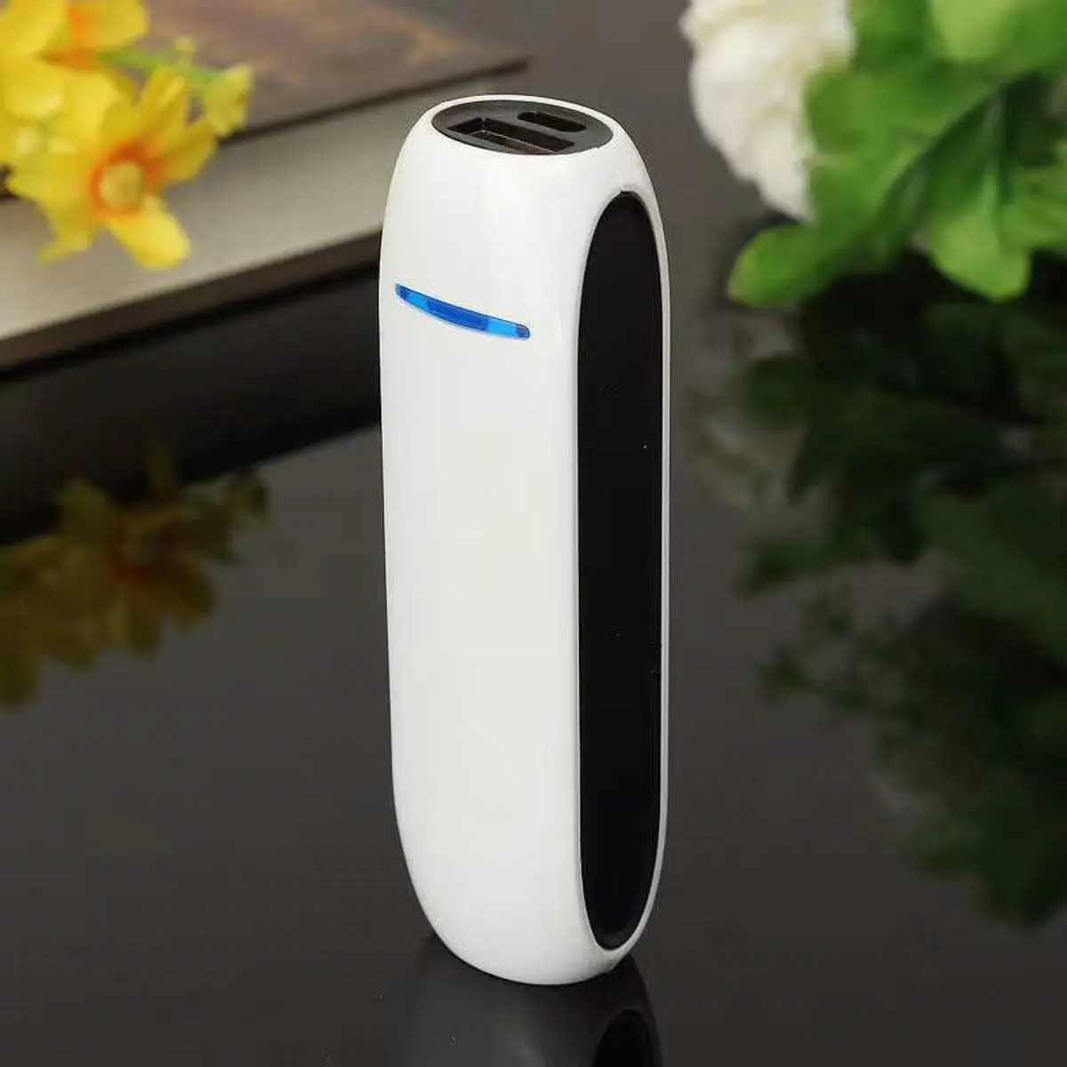 Внешний аккумулятор Luazon PB-07 2200 мАч USB бело-черный Luazon Home