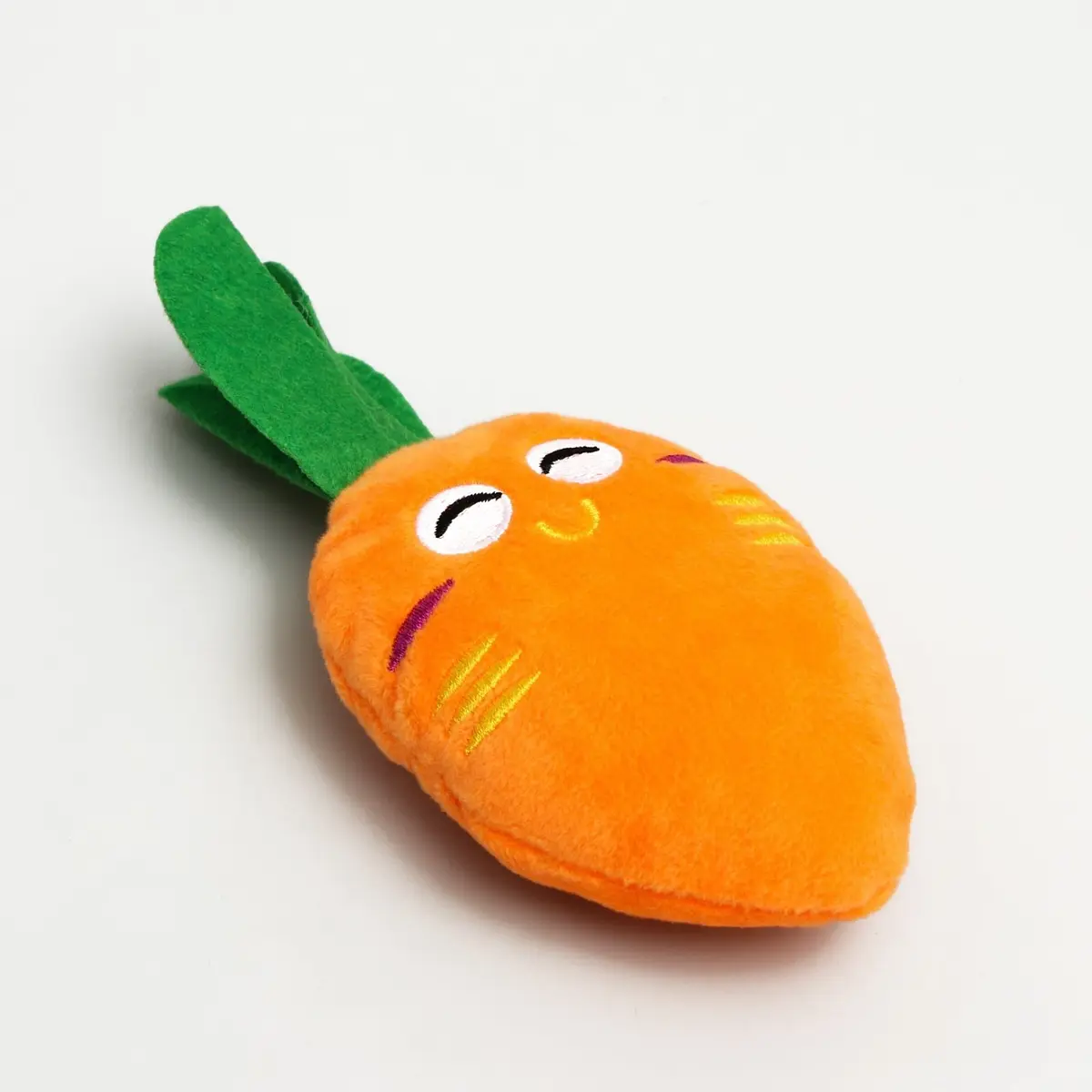 Мягкая игрушка Пижон Морковка для собак с пищалкой