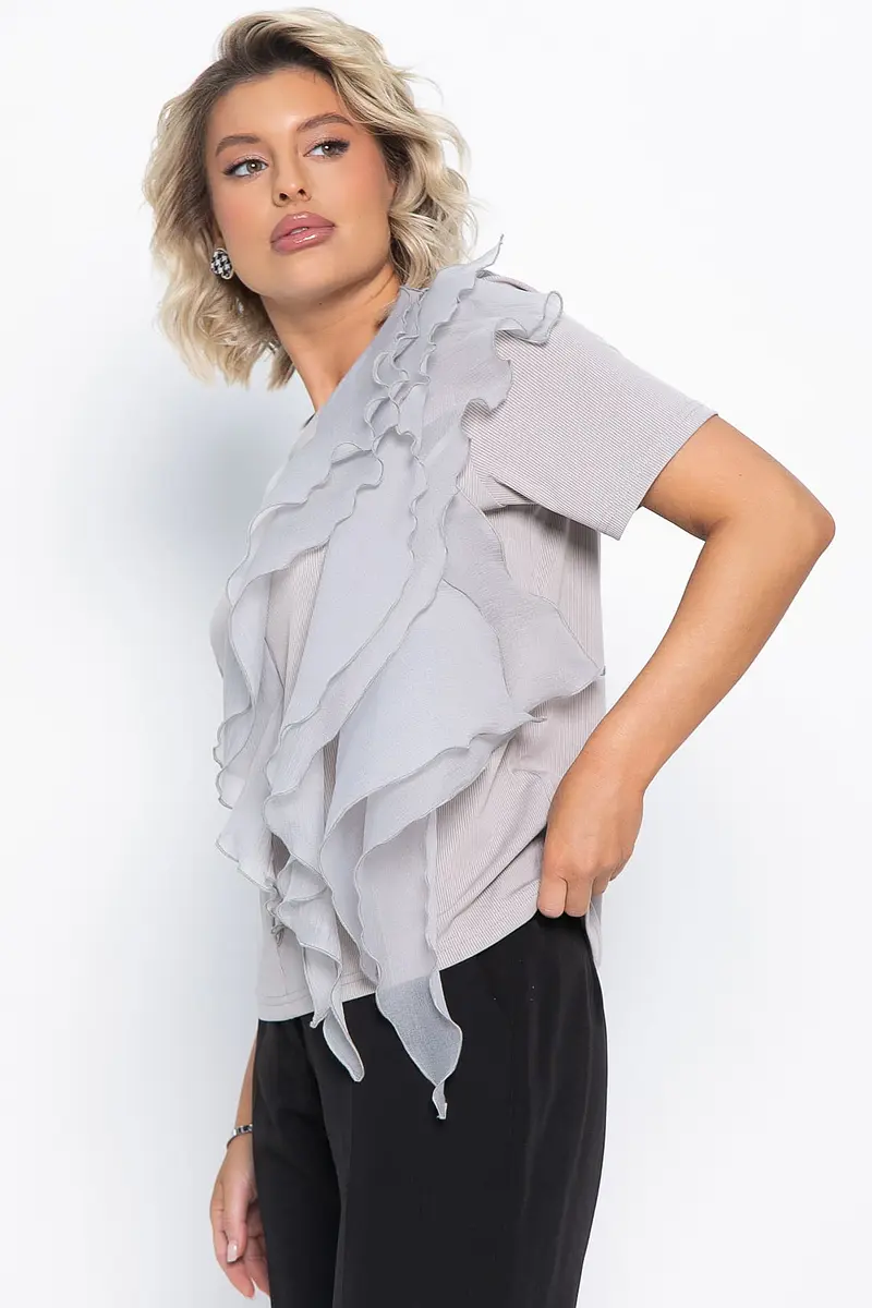 Блуза LT COLLECTION с воланами серая