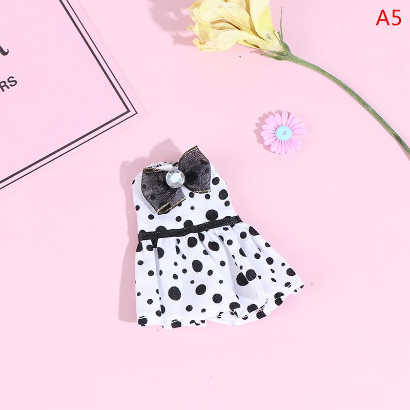 1:8 кукольных домиков Мини Кукольная одежда Юбка Костюм Дети Diy Кукольное платье Девочки Игрушки as the picture white Storage hole