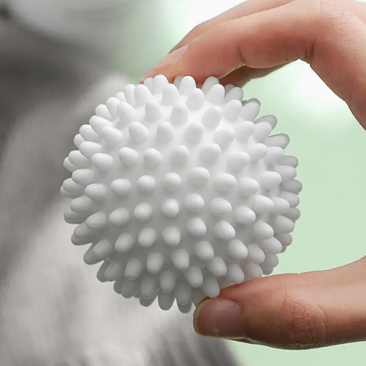 1/4pcs  Laundry Ball Designed Specifically for Washing Machines to Remove Dirt and Prevent Entanglement Hair Removal Tool gray Clock-Mall