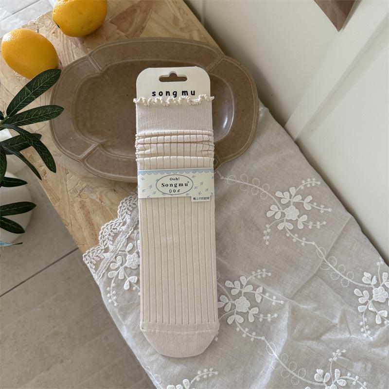 Songmu Socks Women S All-In-One Machine Is Tied To Vertical Strips, Cake Edges, Middle Tube Women S Socks, Boneless Small Buds, Piles Of Socks Spring One size бежевый BaiTu Apparel