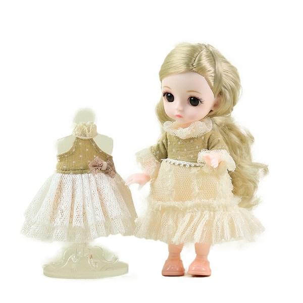 Шарнирная кукла Sariel Celebrities 16 см + 2 комплекта одежды + 2 пары обуви, Рэйчел (кукла) beige Board M Factory