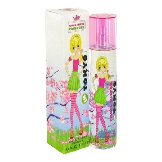 Passport in Tokyo Paris Hilton