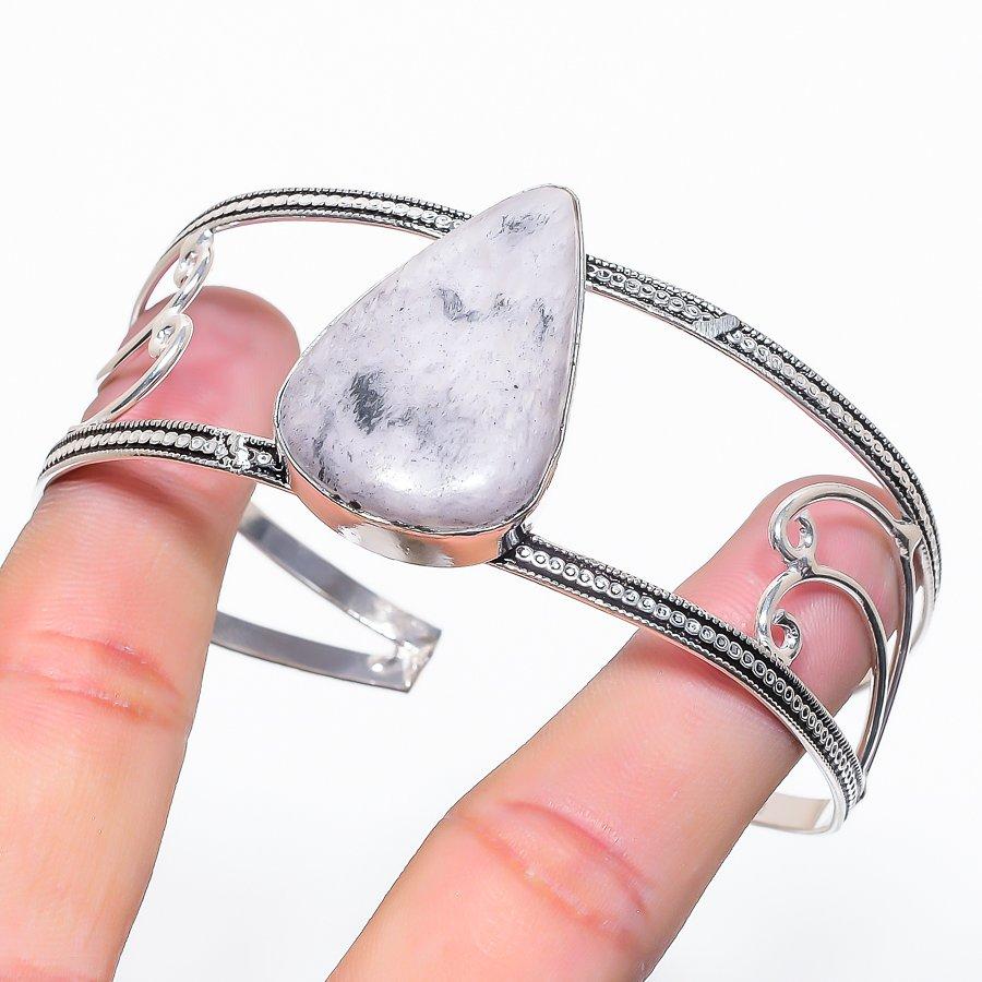 Natural Moonstone Gemstone 925 Sterling Silver Cuff Bangle Adjustable q9J01 white Manju Jewels Paradise
