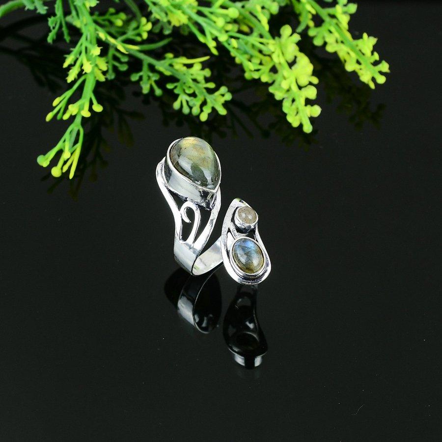 Кольцо из серебра 925 пробы с натуральным лабрадоритом, размер 8, r2o57 green Manju Jewels Paradise