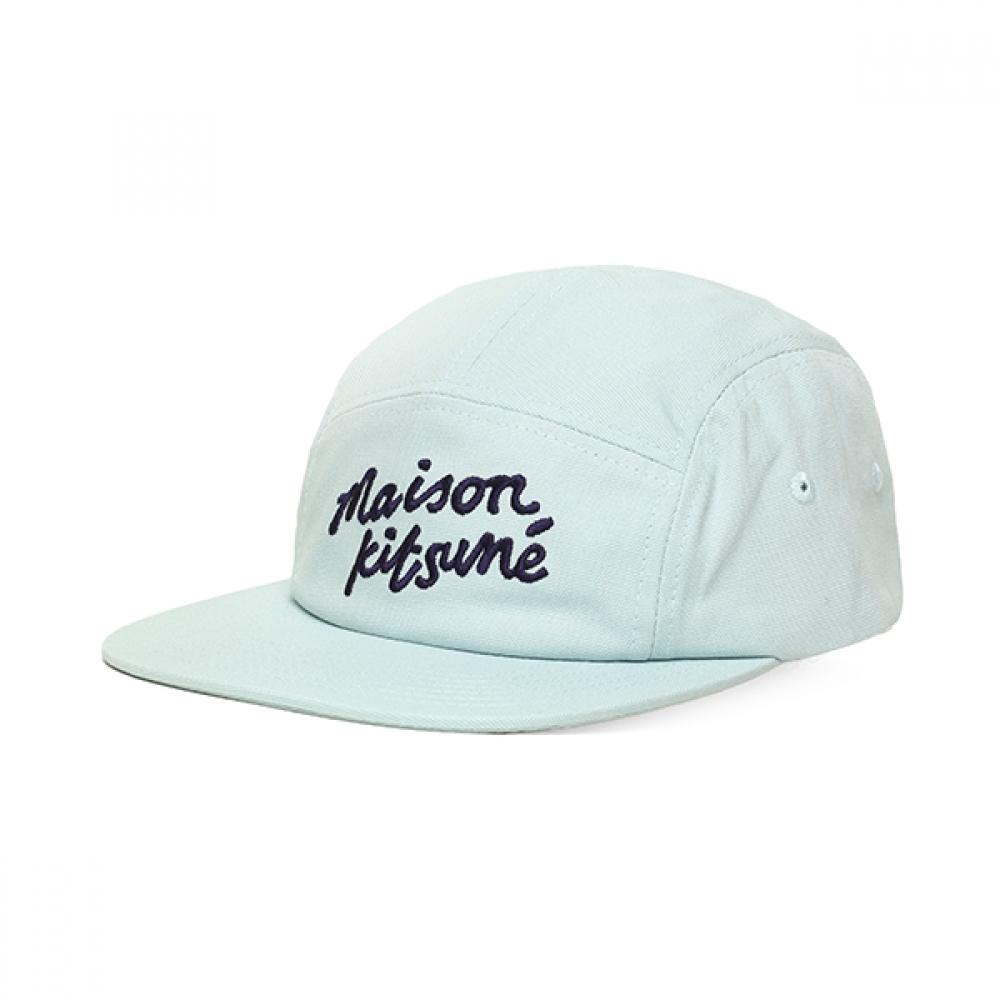 Maison Kitsune Lm06108ww0095 P423 Бейсболка с логотипом-надписью LM06108WW0095 P423 white TrendMecca Watches