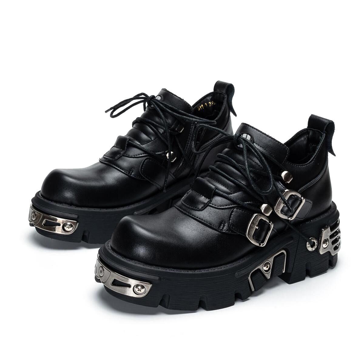 Мода 2025 Новый Темный Панк Стиль Женские Готические Винтажные Рок Ботинки с Резьбой в виде Пламени Кожаная Обувь Металлическая Ниша Низкие Платформы 36 чёрный NB Fashion