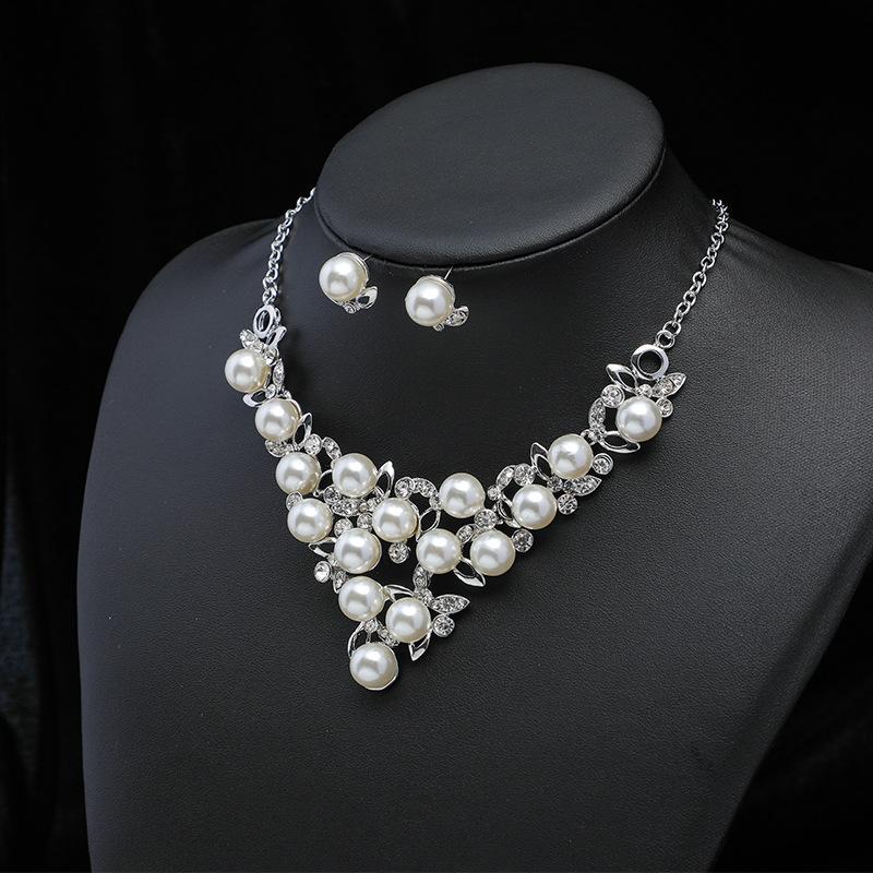 Pearl Necklace Earrings Set Women S Light Luxury Niche Medieval Collarbone Chain Atmospheric Bridal Wedding Dress black QI Event