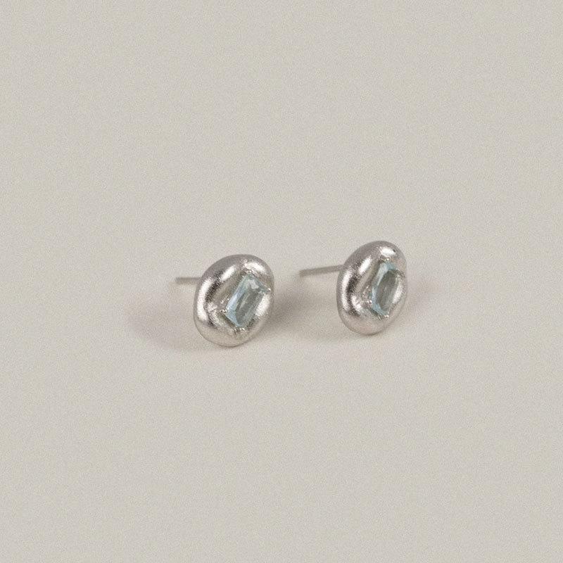 Серьги Frosted, неровные бобы, инкрустированные синим цирконом, простые, изысканные и маленькие gray Original jewelry design
