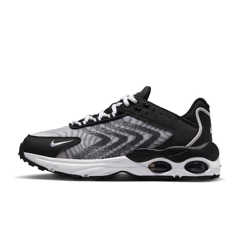 Кроссовки Nike Air Max TW Черно-белые GS DQ0296-001 36.5 gray