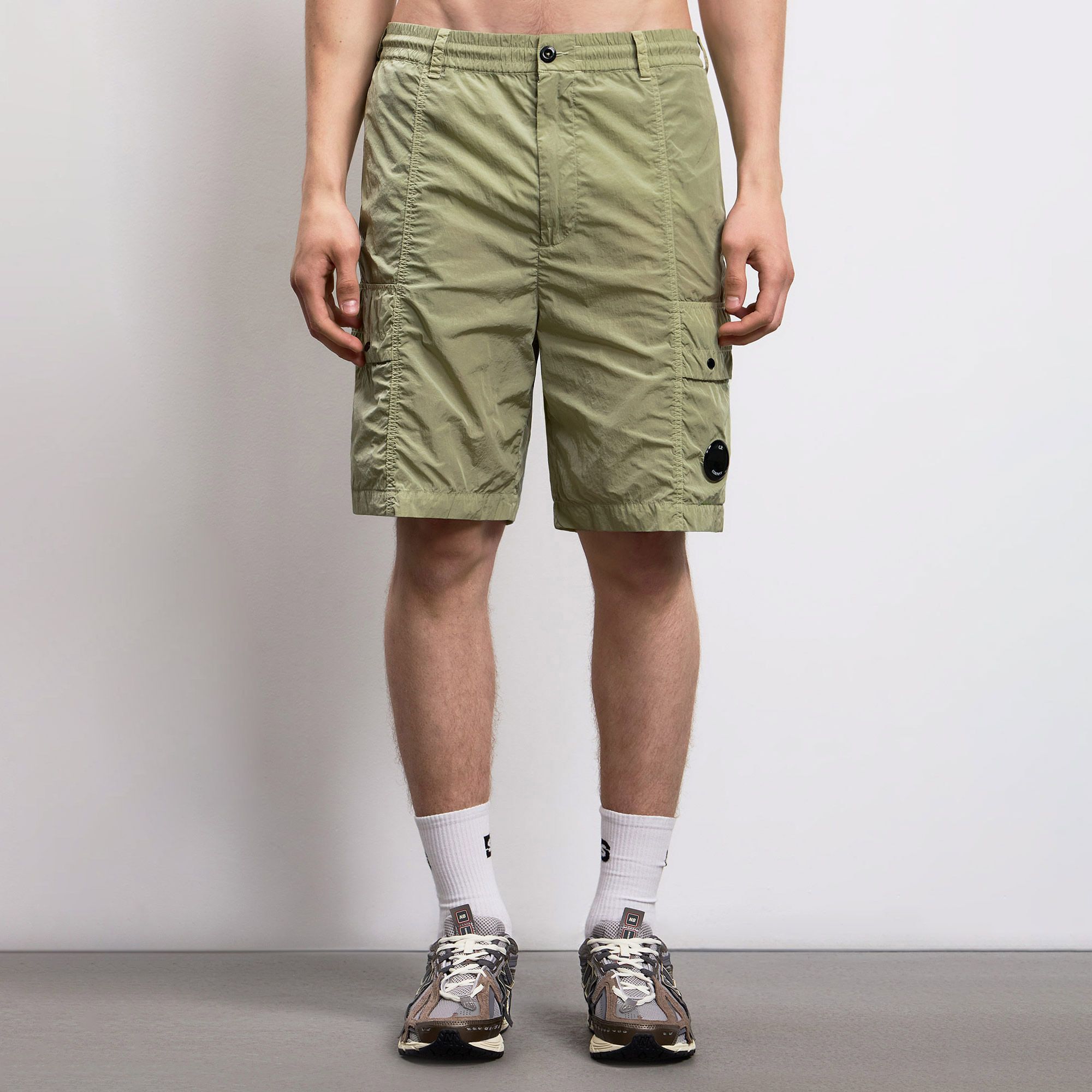 Шорты Chrome-R Lens Boxy Cargo Shorts C.P. Company 20CMBE031A-MOSSGRAY-44