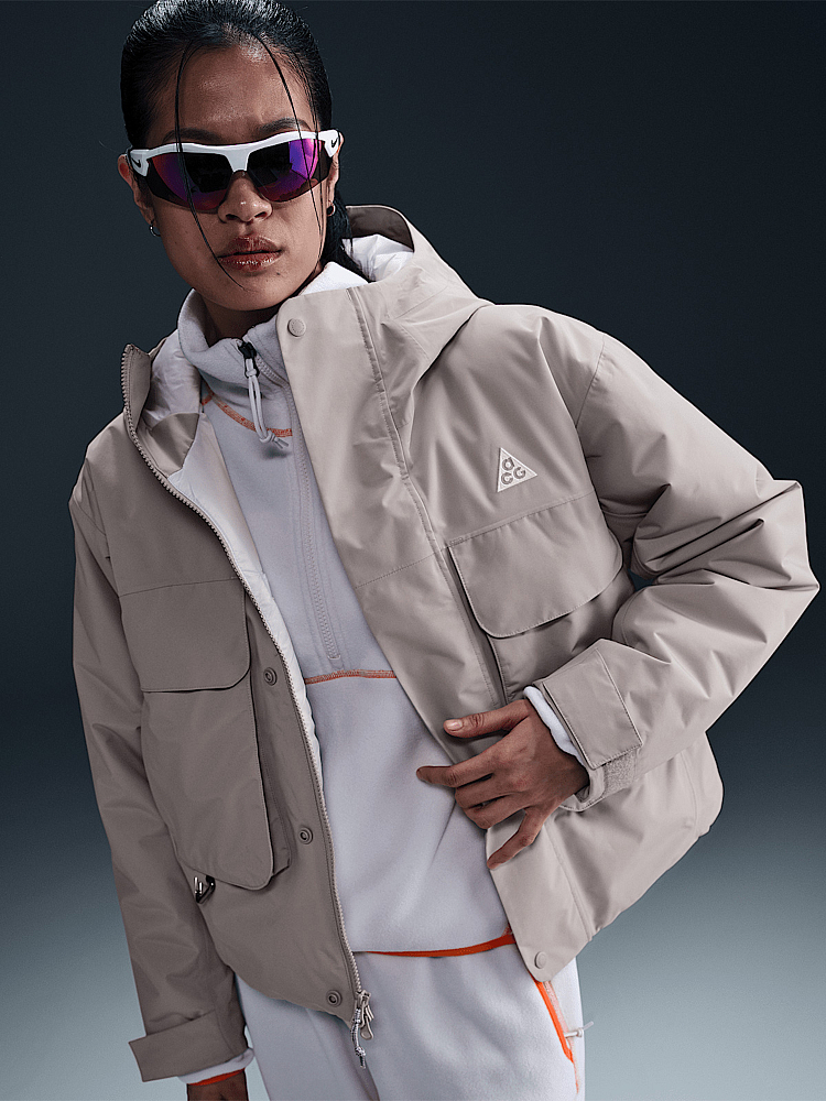 Женская куртка ACG Skull Peak Storm-FIT Jacket Nike FV7327-009-M