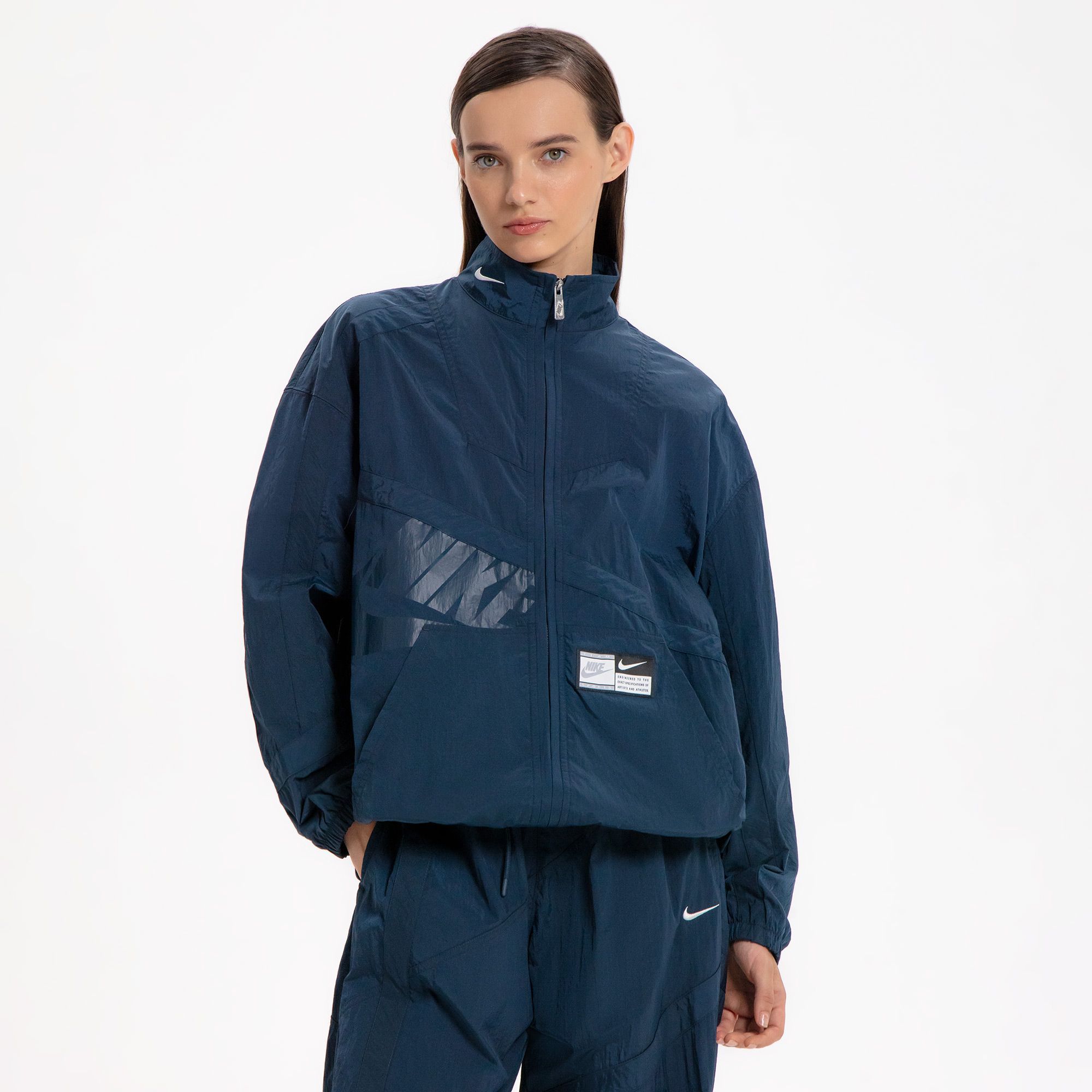Женская ветровка Sportswear Street Woven Jacket Nike HJ0176-478-S