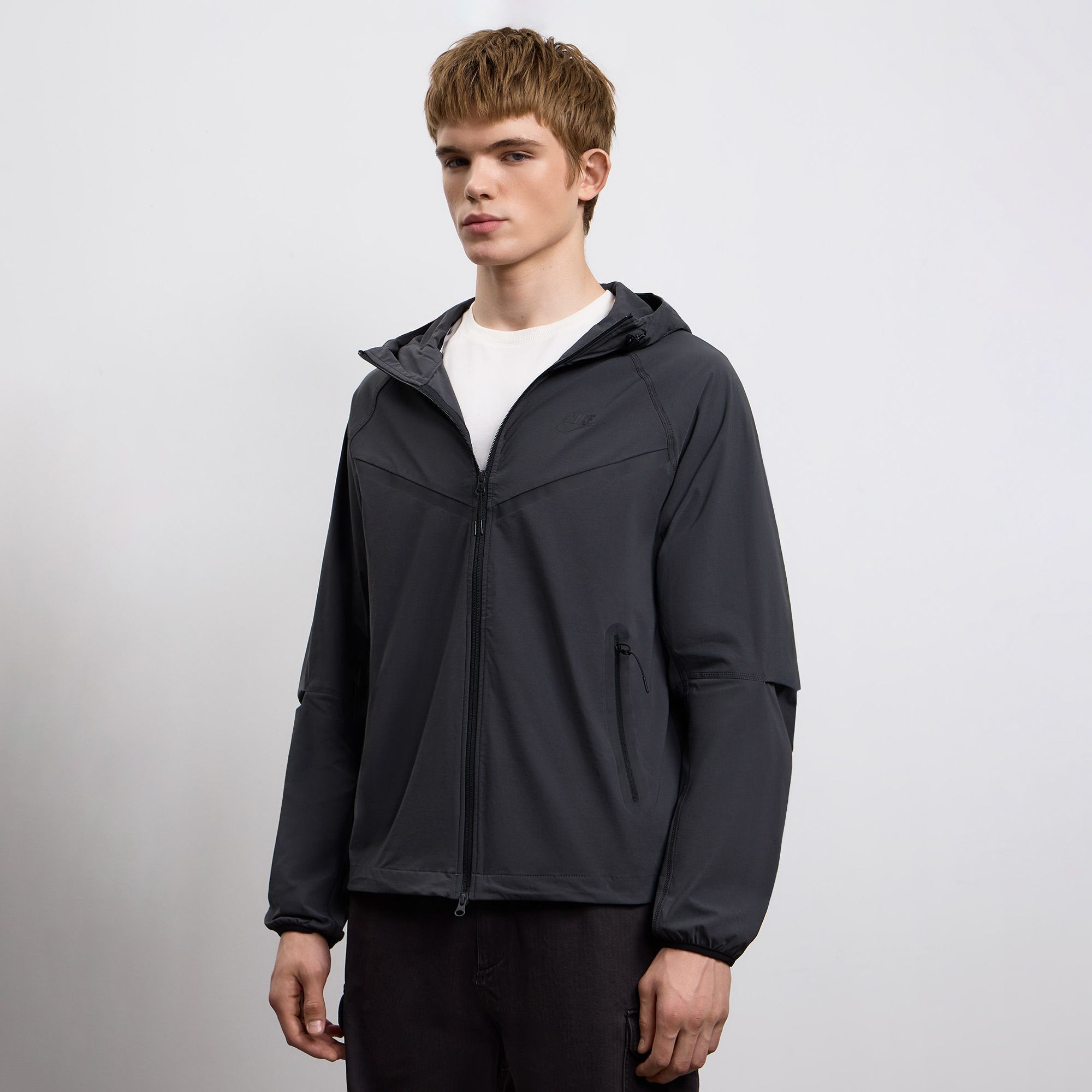 Мужская ветровка Dri-FIT Woven Full-Zip Windrunner Jacket Nike IU6965-060-S