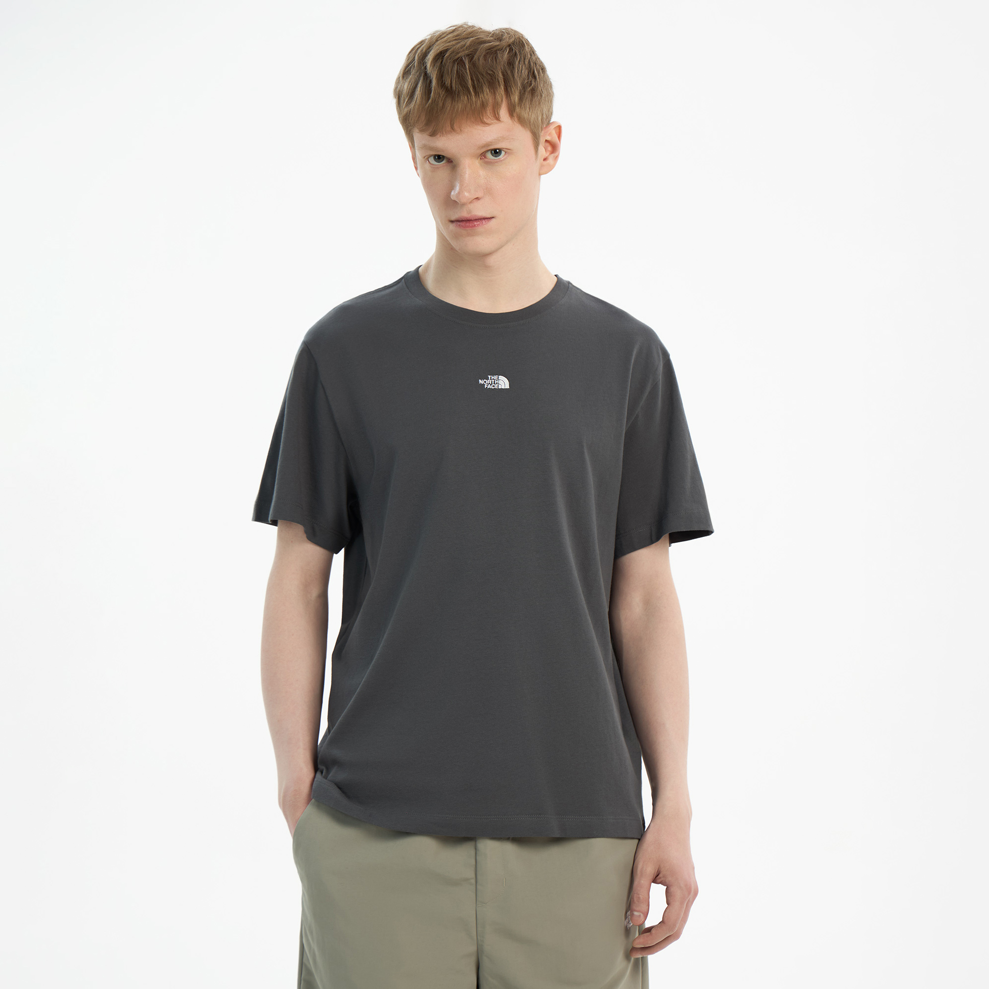 Мужская футболка Essential Centre Logo Relaxed T-Shirt The North Face NF0A8GQERHI1-S