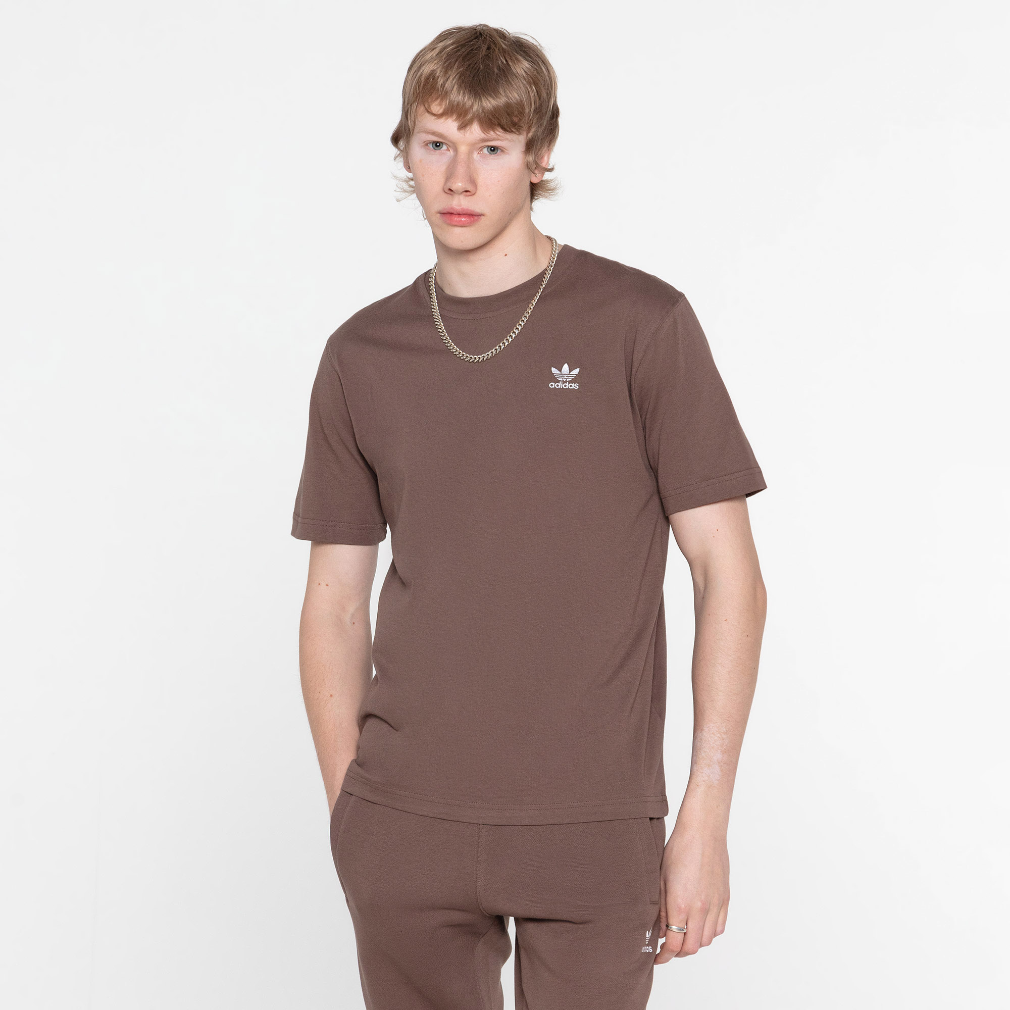 Мужская футболка Essential Tee adidas IR9688-S