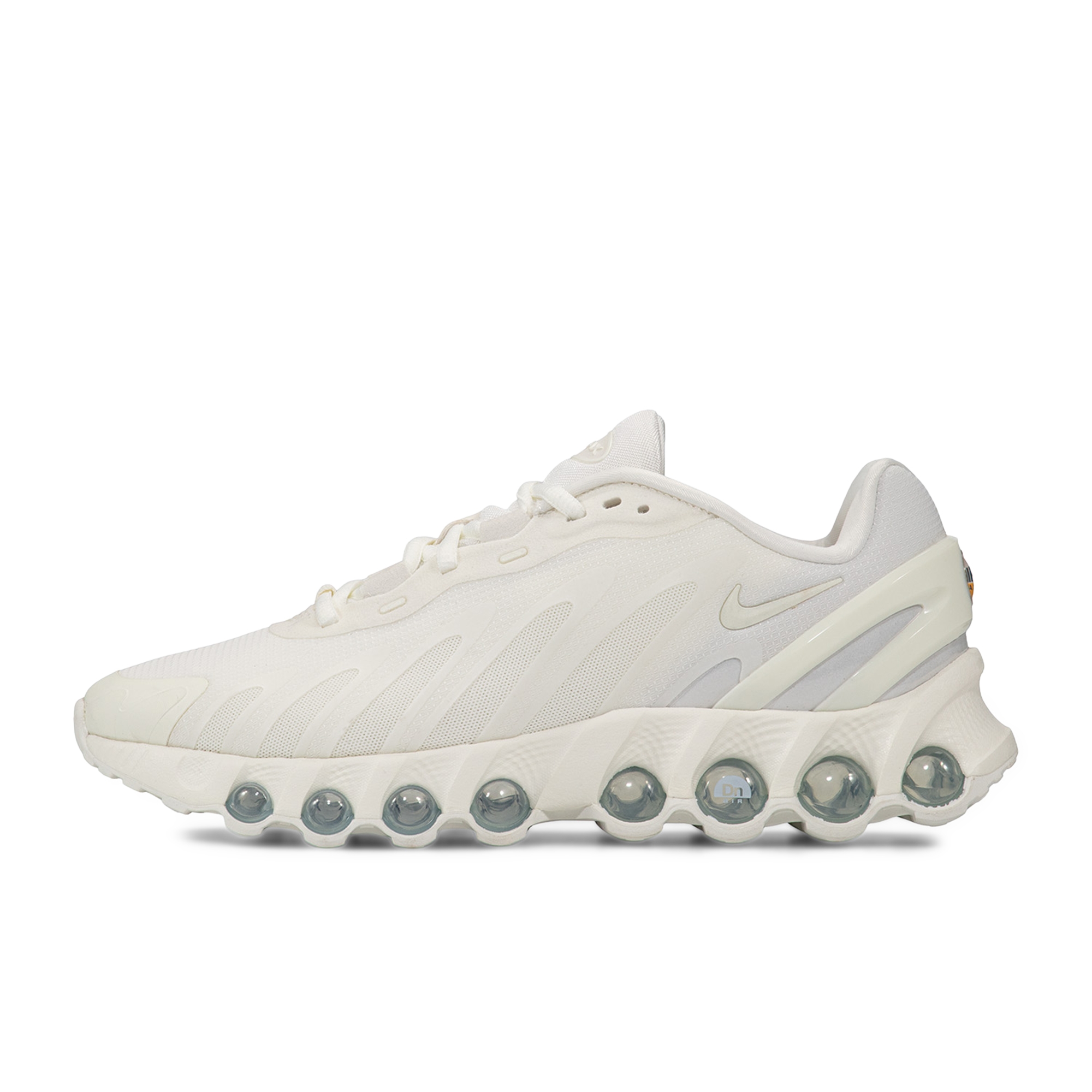 Женские кроссовки Air Max DN8 Nike IM0568-101-7