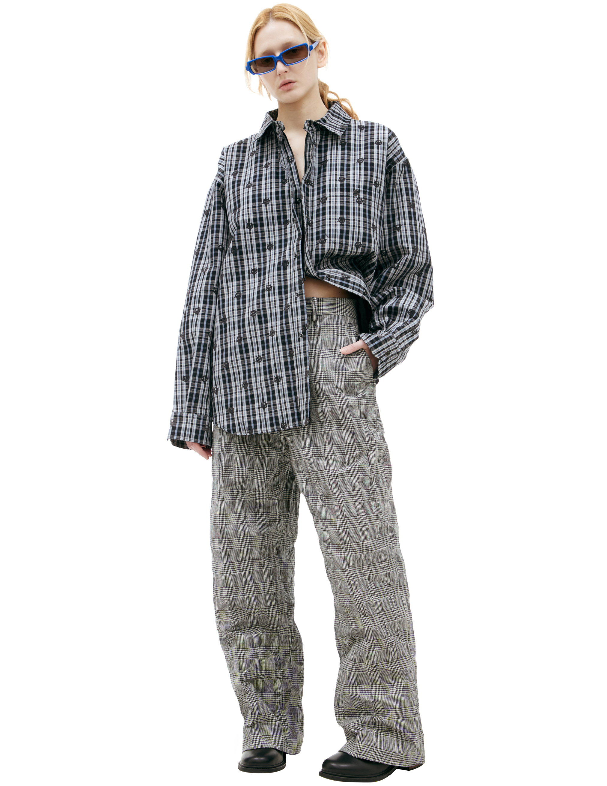 Серые брюки в клетку VETEMENTS UA66PA110G
