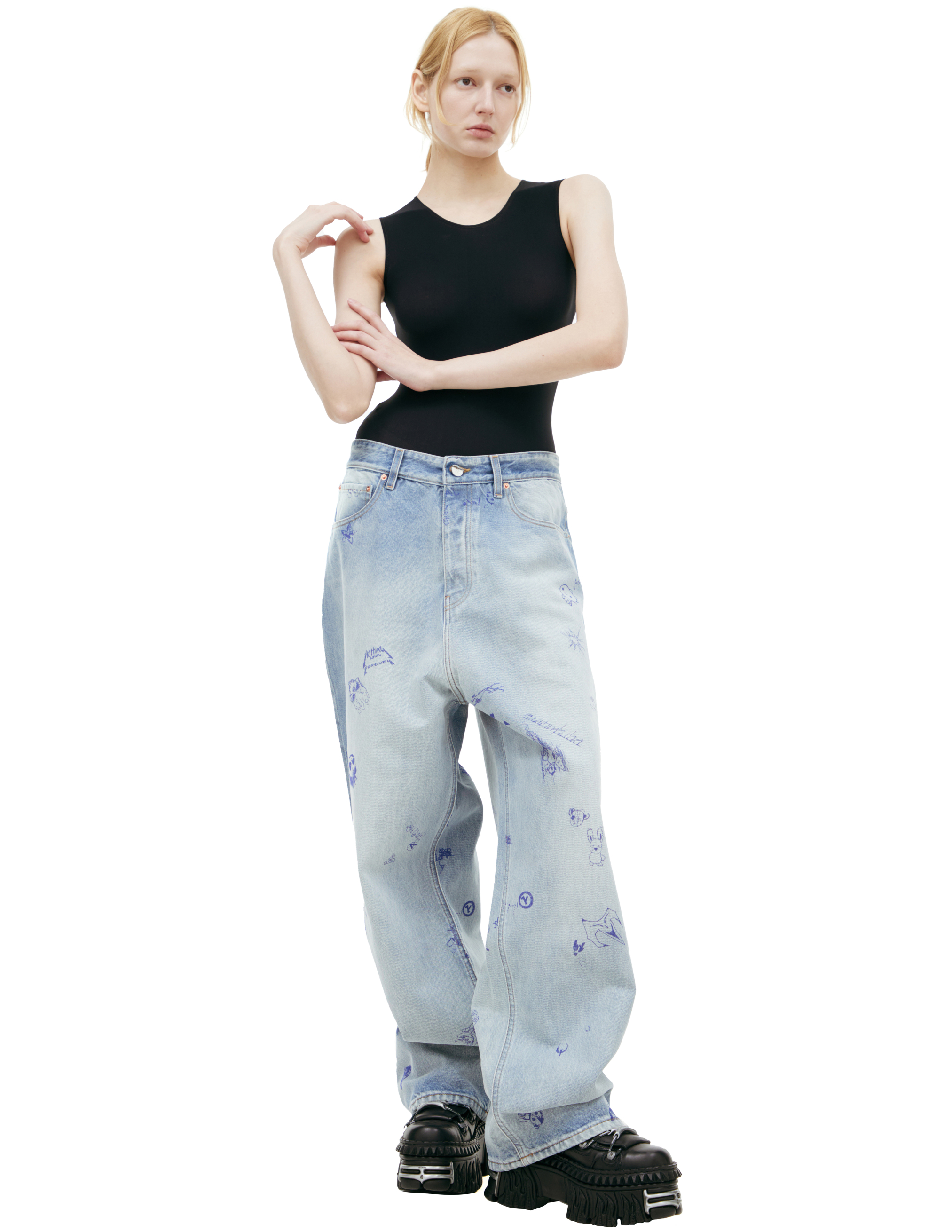 Джинсы с принтами-рисунками VETEMENTS UA66PA550L