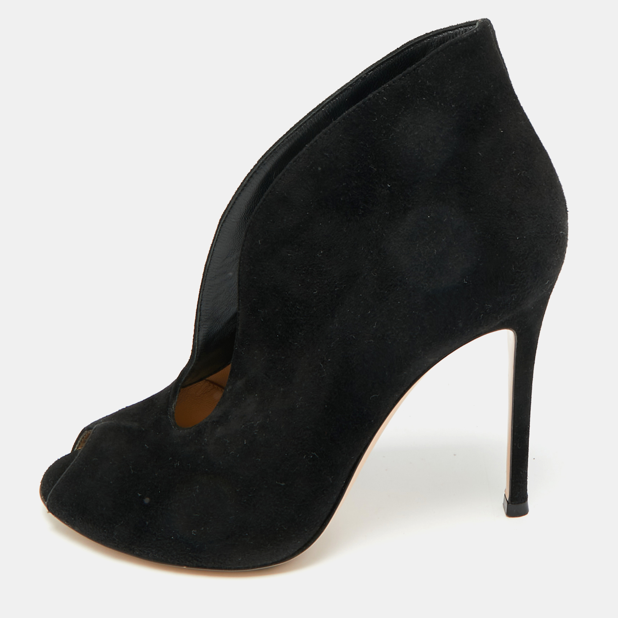 Gianvito Rossi Vamp Size 37 Black Suede Peep Toe Booties