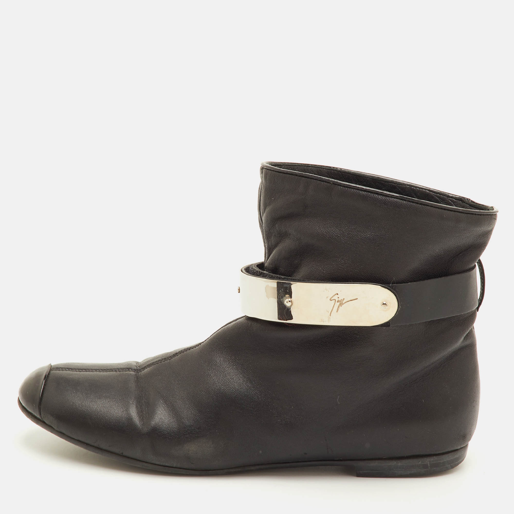 Giuseppe Zanotti Size 39 Black Leather Ankle Length Boots