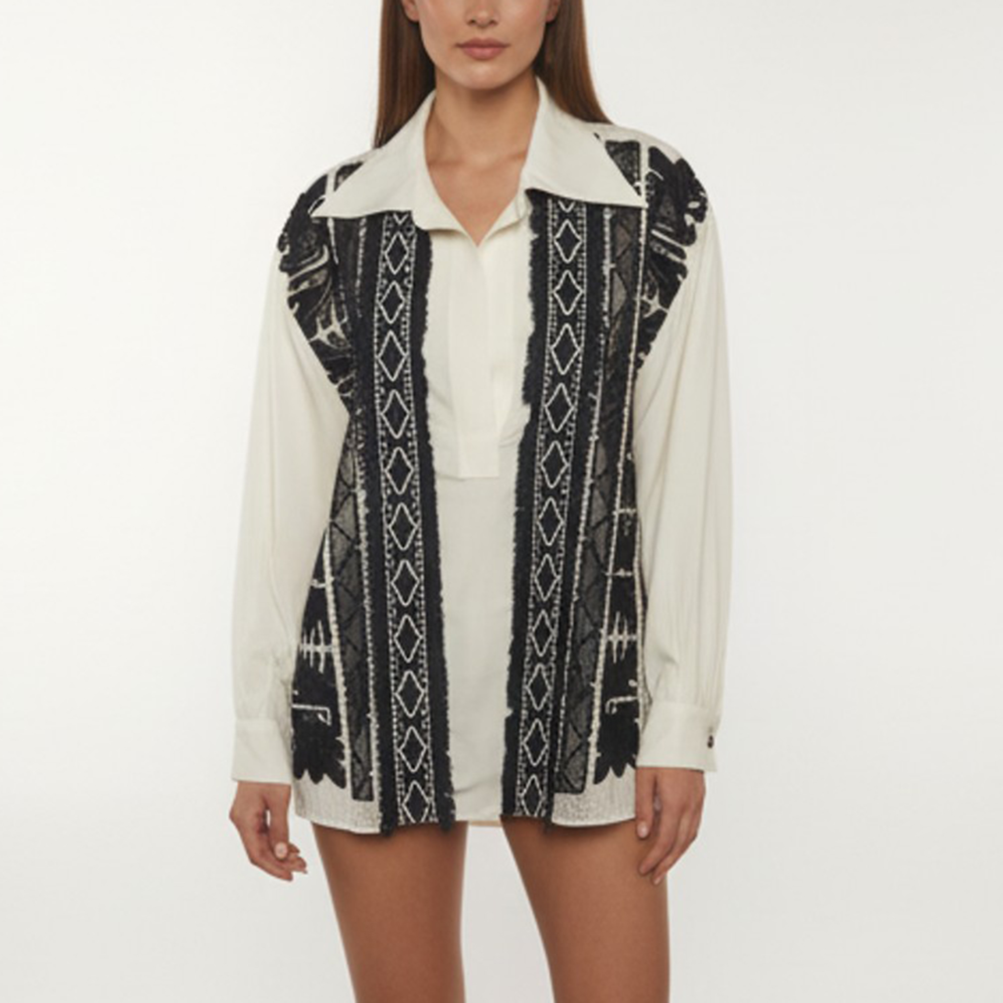 Chloe White/Navy Blue Embroidered Inset Crepe Blouse M