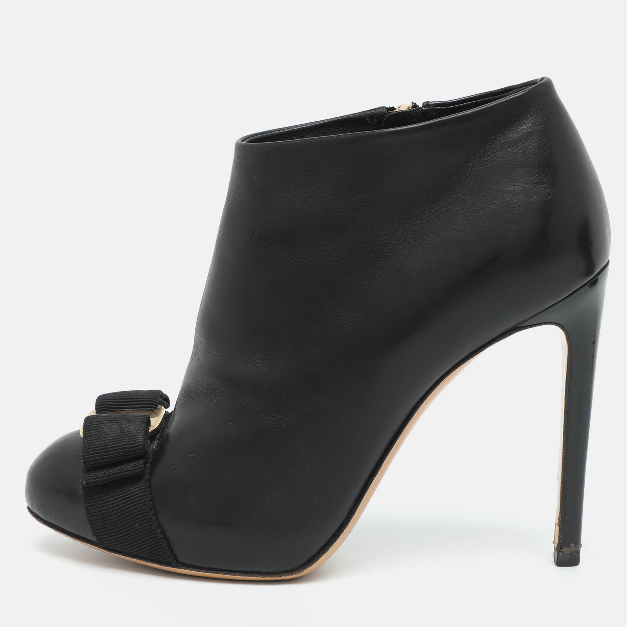 Salvatore Ferragamo Vara Bow Size 36.5 Black Leather Booties