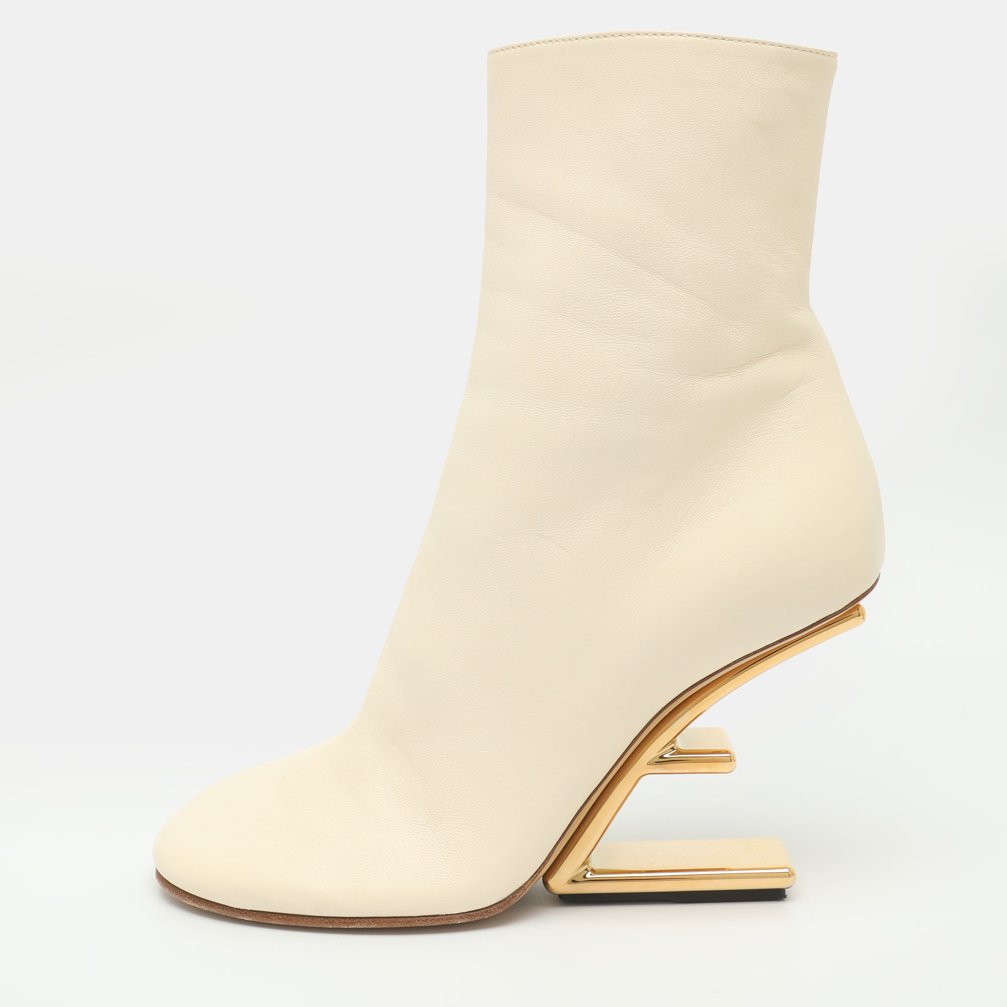 Fendi fendi first Size 39 Cream Leather Ankle Length Boots