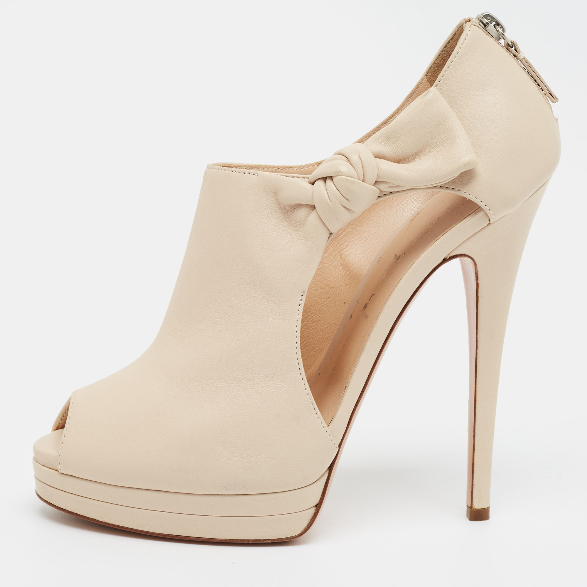 Casadei Size 39 Cream Leather Cut Out Open Toe Ankle Length Boots