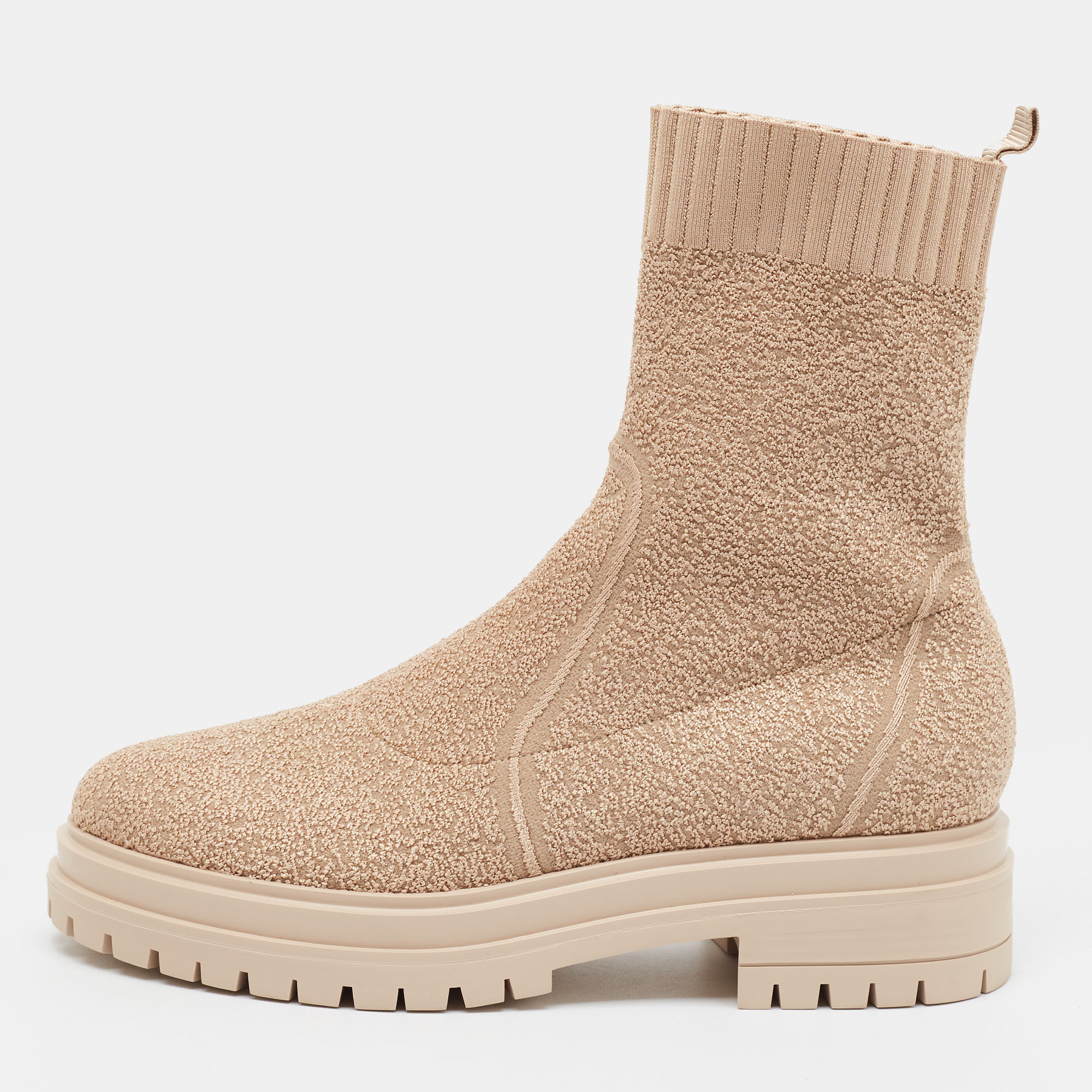 Gianvito Rossi Torrance Size 38.5 Beige Boucle Fabric Ankle Boots
