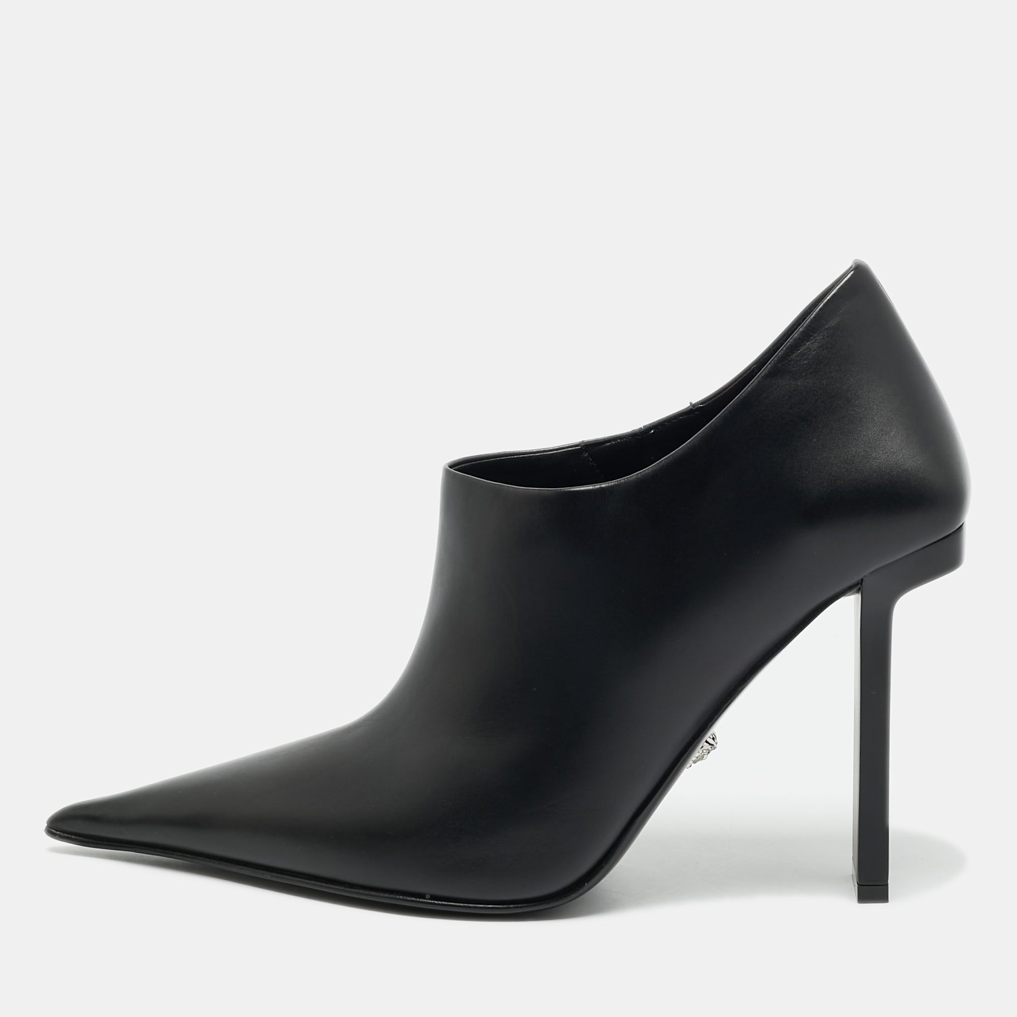 Versace Slice Size 39 Black Leather Boots