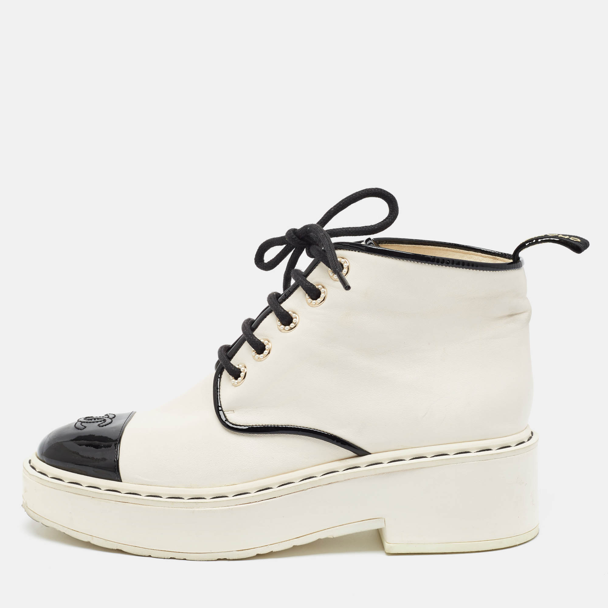 Chanel CC Size 41 White/Black Leather and Patent Leather Ankle Length Boots