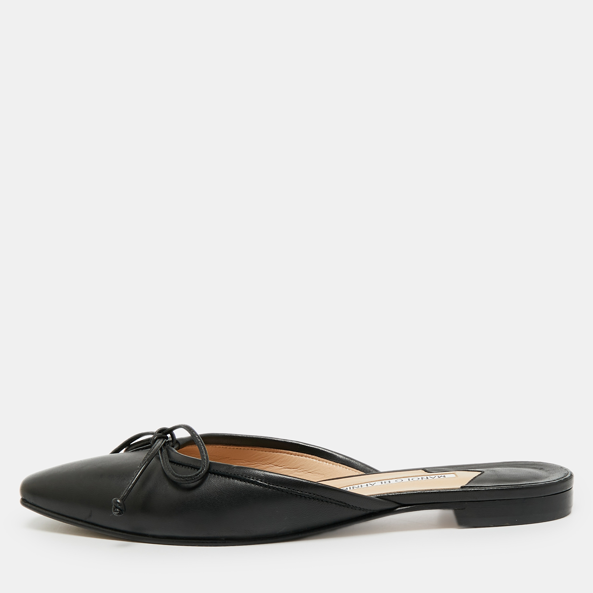 Manolo Blahnik Ballerimu Size 40 Black Leather Flat Sandals