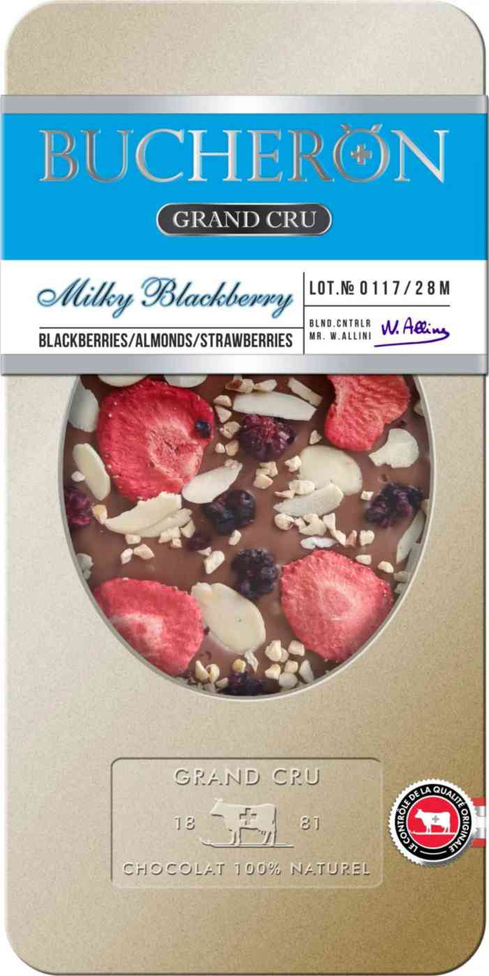 Шоколад молочный Bucheron Milky Blackberry