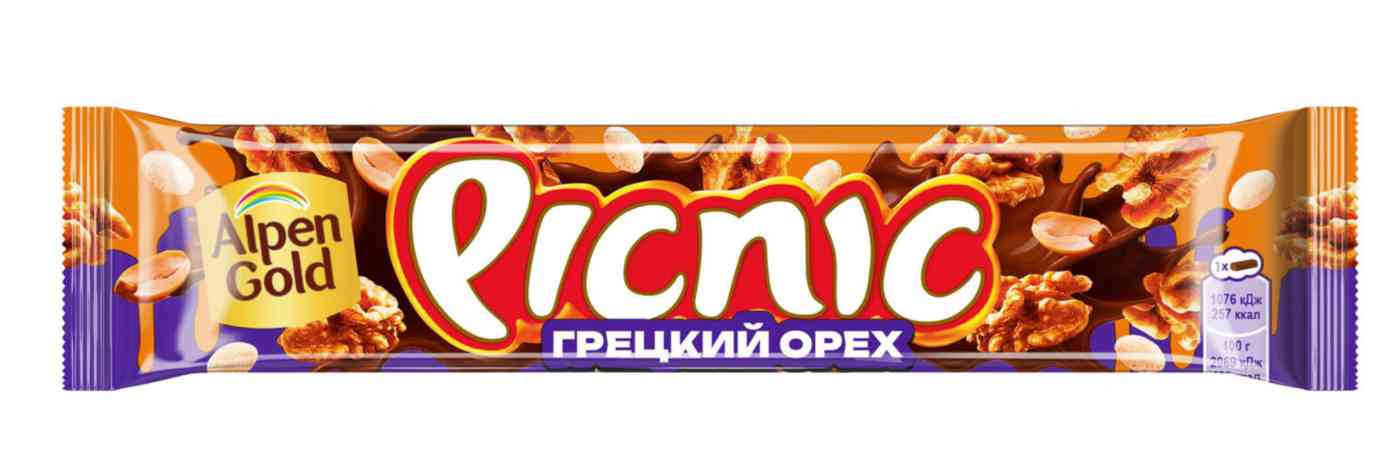 Батончик шоколадный Picnic Грецкий орех